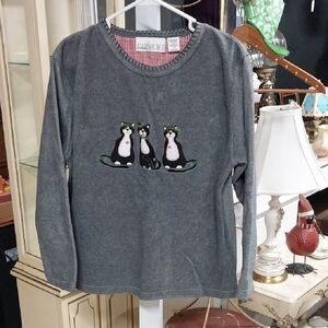 C.D. Sport Gray Long Sleeve Cat Holiday Embroidered Sweater